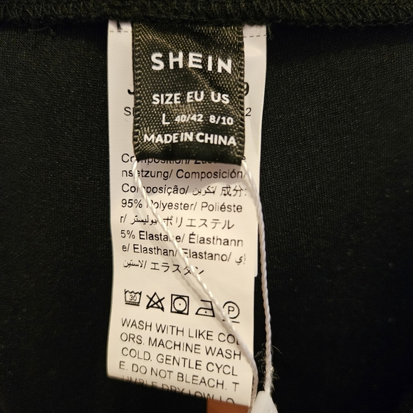 🆕️NWT🆕️ flared black pants - Picture 7 of 7